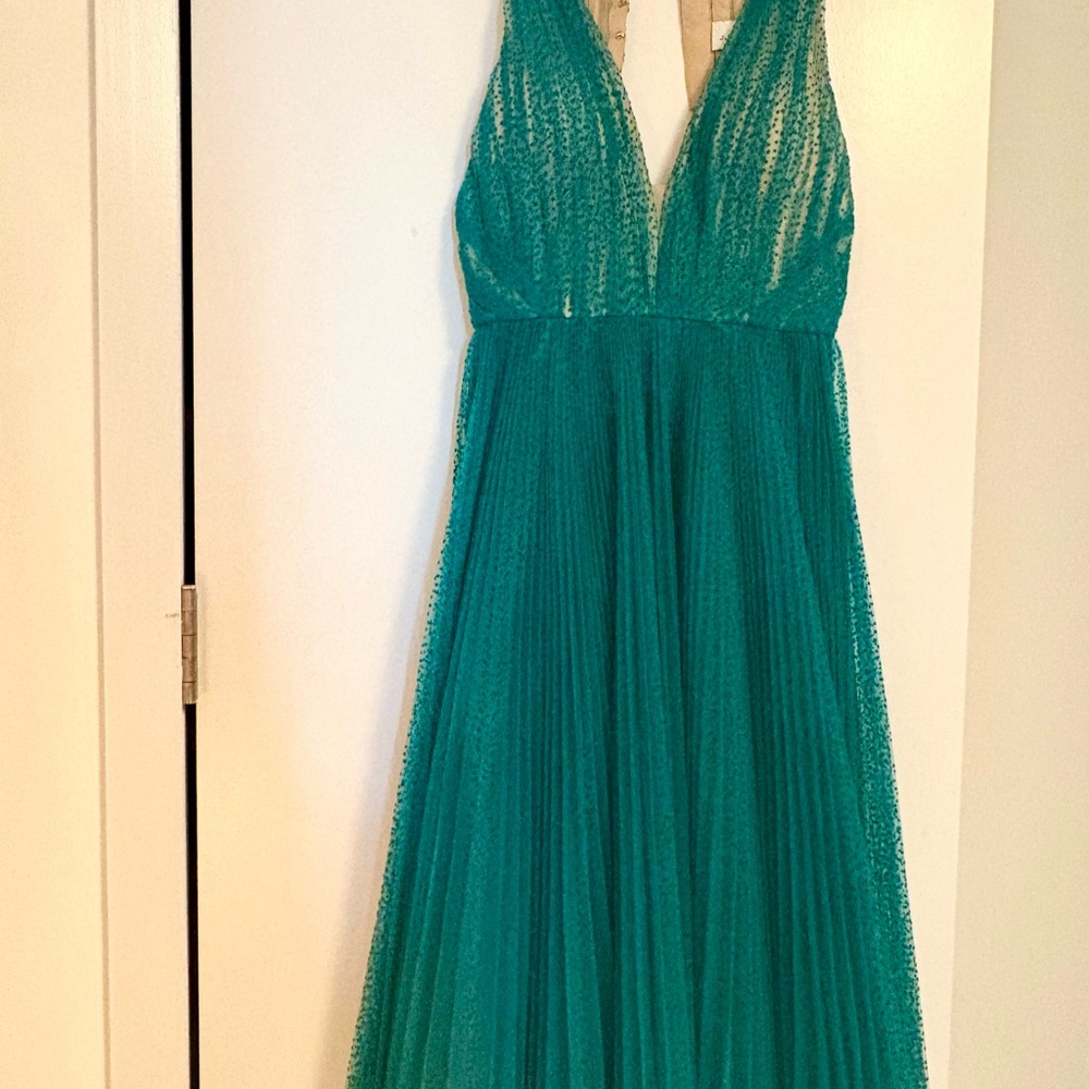 Elegant Teal Sleeveless Dress